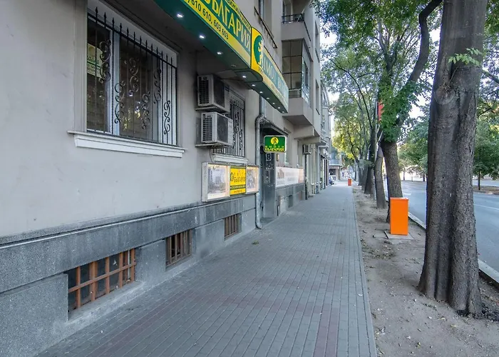 Cozy Flat In Downtown 瓦爾納