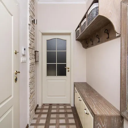 Cozy Flat In Downtown Апартаменты *