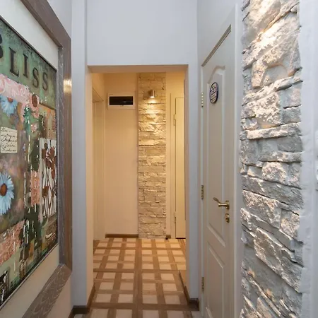 Cozy Flat In Downtown Varna