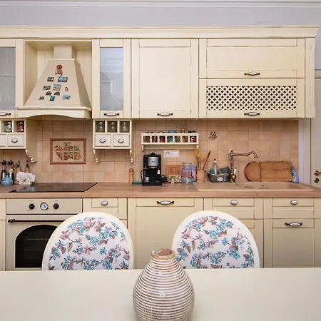 Cozy Flat In Downtown Varna